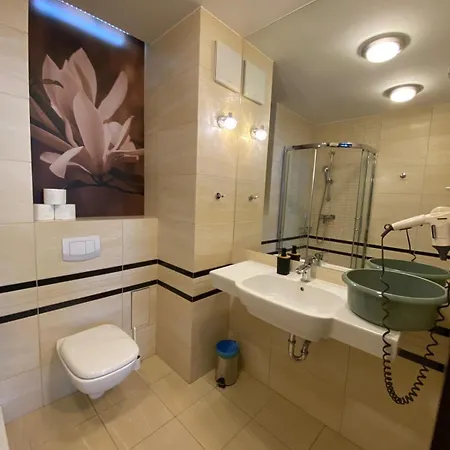 Hotel Diva 200 Metrow Do Plazy Kolobřeh